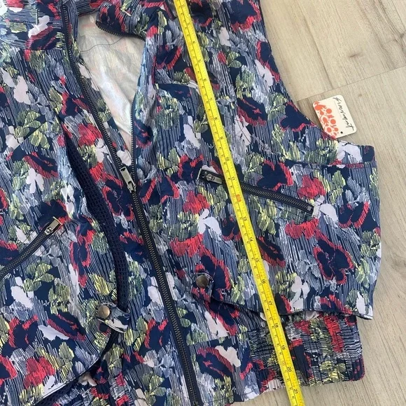 NWT Free People Movement Off The Grid Vest- Multiple Sizes Available - Picture 16 of 16